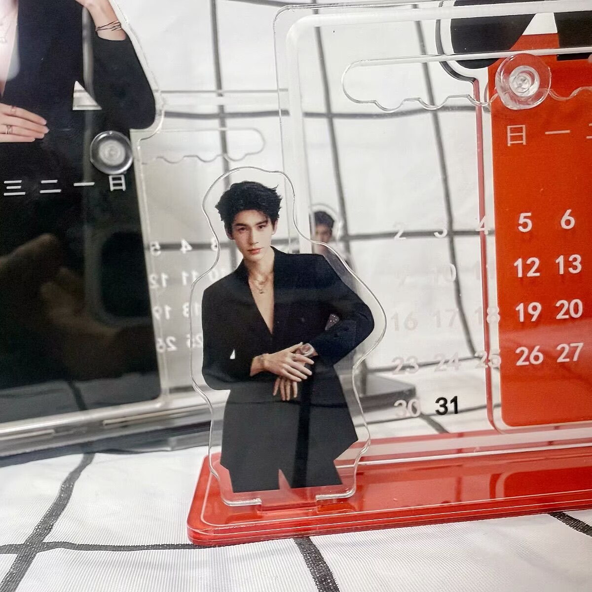 張玲河の3Dカレンダー飾り、周辺機器、張玲河のデスクトップデ - Home Office Gadgets のレビューと価格